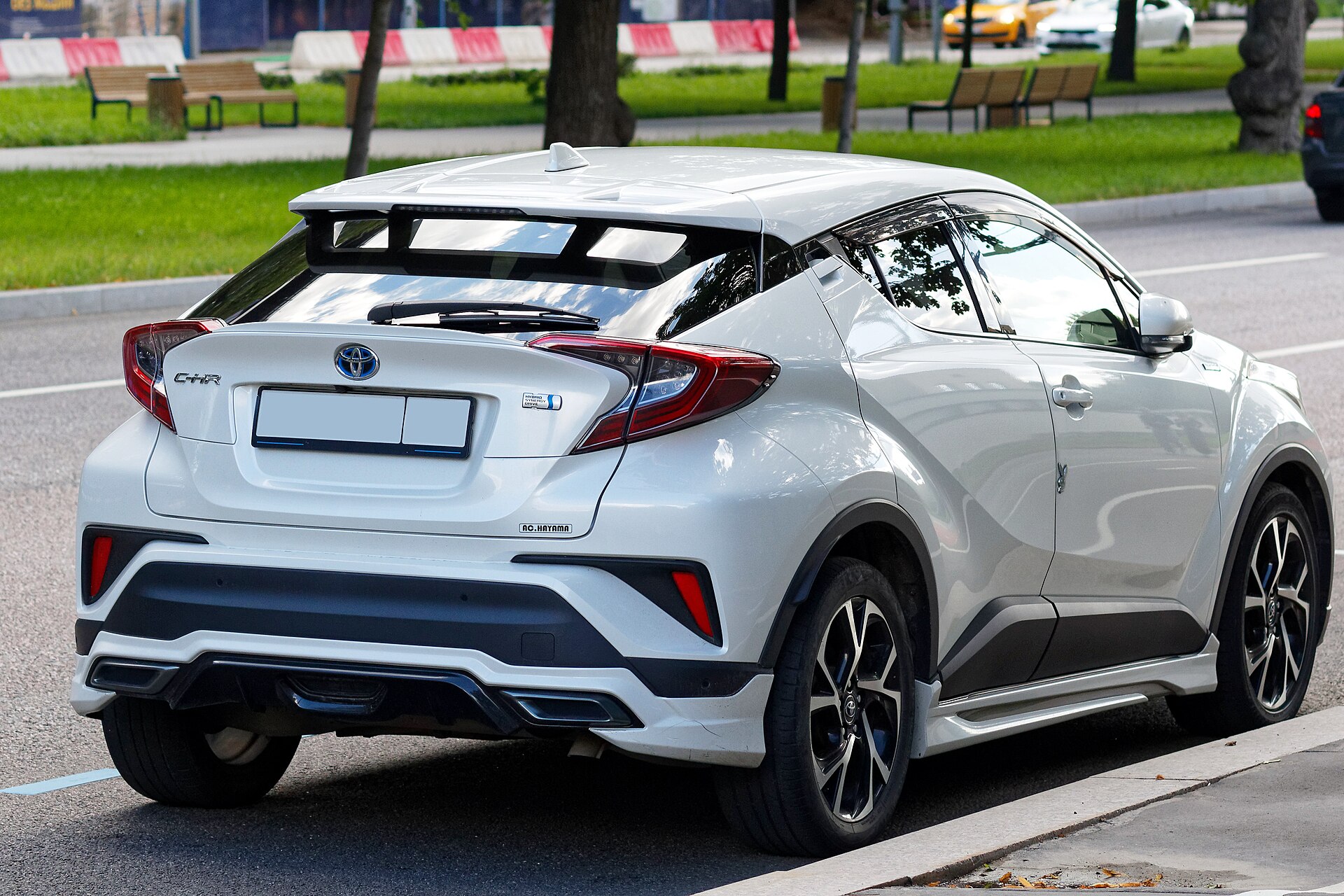 Toyota C-HR - 1. fotograf